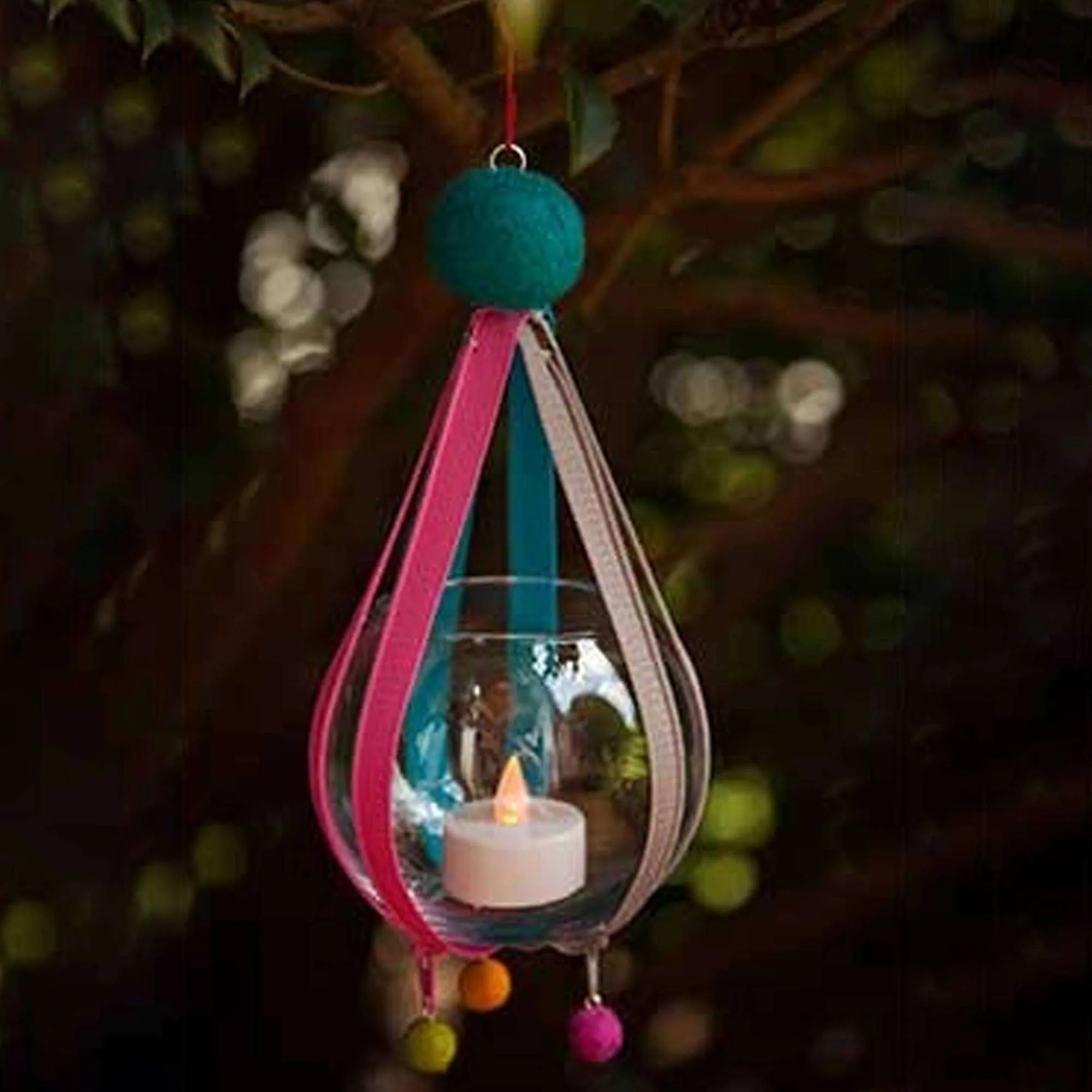 Coats & Clark Sewing Hanging Zip Votive Holder