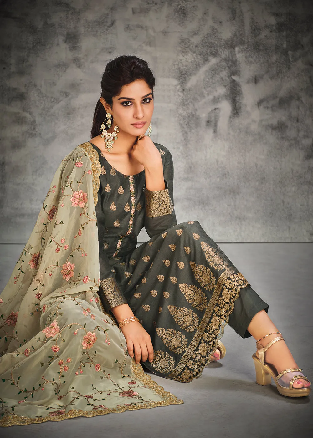 Jacquard Silk Adorning Grey Pakistani Style Pant Suit